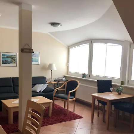 Hus Suennschien Mariendorf *