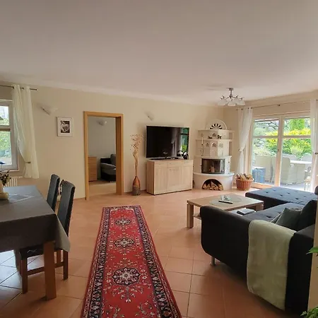 Hus Suennschien Mariendorf *